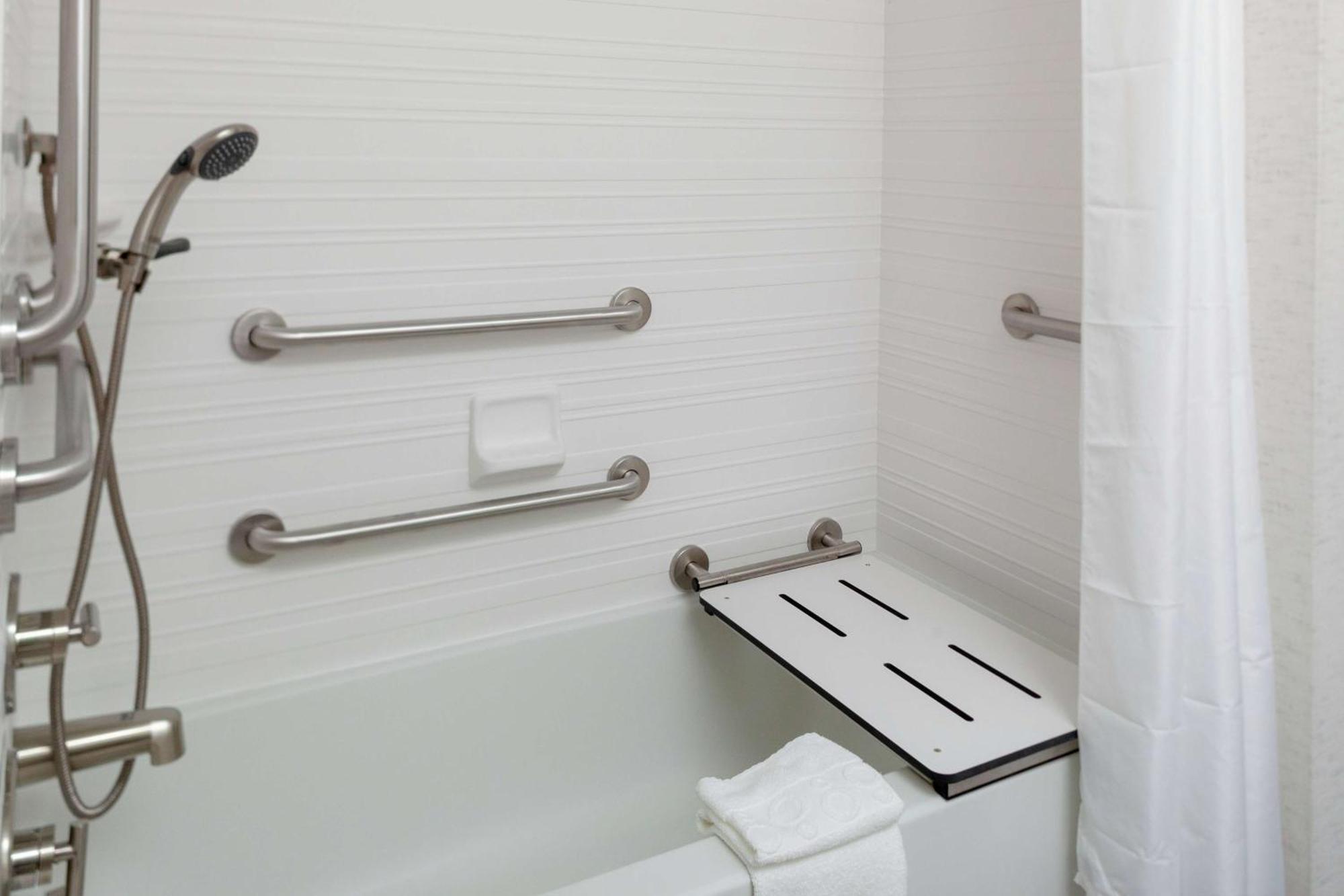 Hampton Inn & Suites Columbus Scioto Downs Екстериор снимка