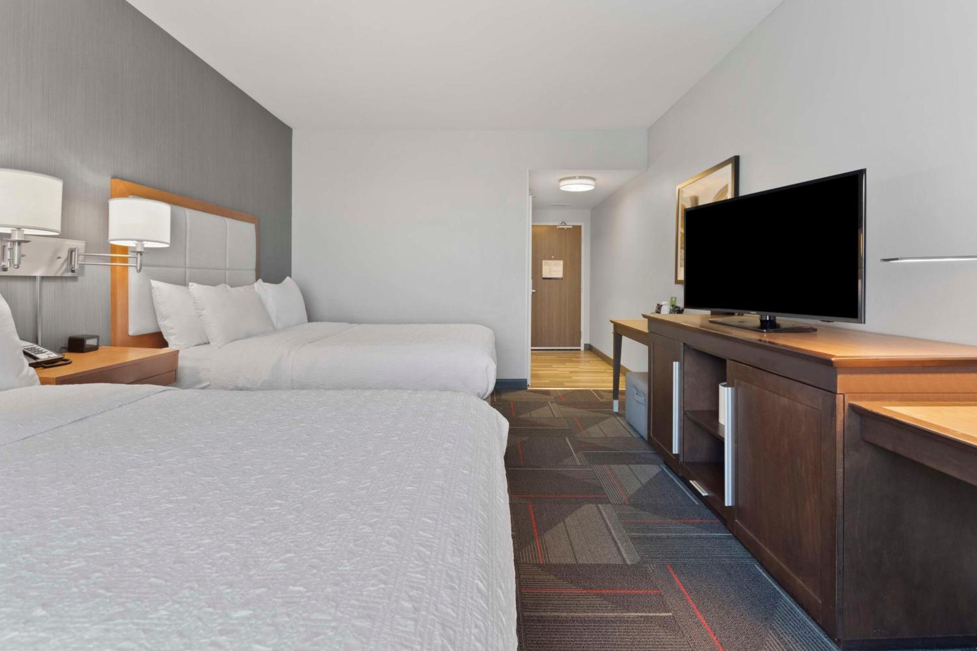 Hampton Inn & Suites Columbus Scioto Downs Екстериор снимка
