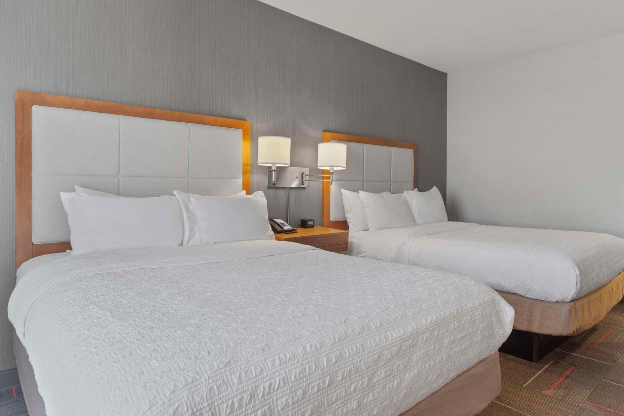 Hampton Inn & Suites Columbus Scioto Downs Екстериор снимка